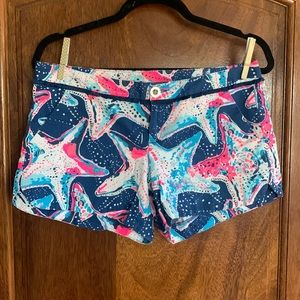 Lilly Pulitzer print shorts size 4